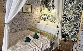 Lovely 1-Bedroom Studio In The Heart Of Old Part Of Termini Imerese